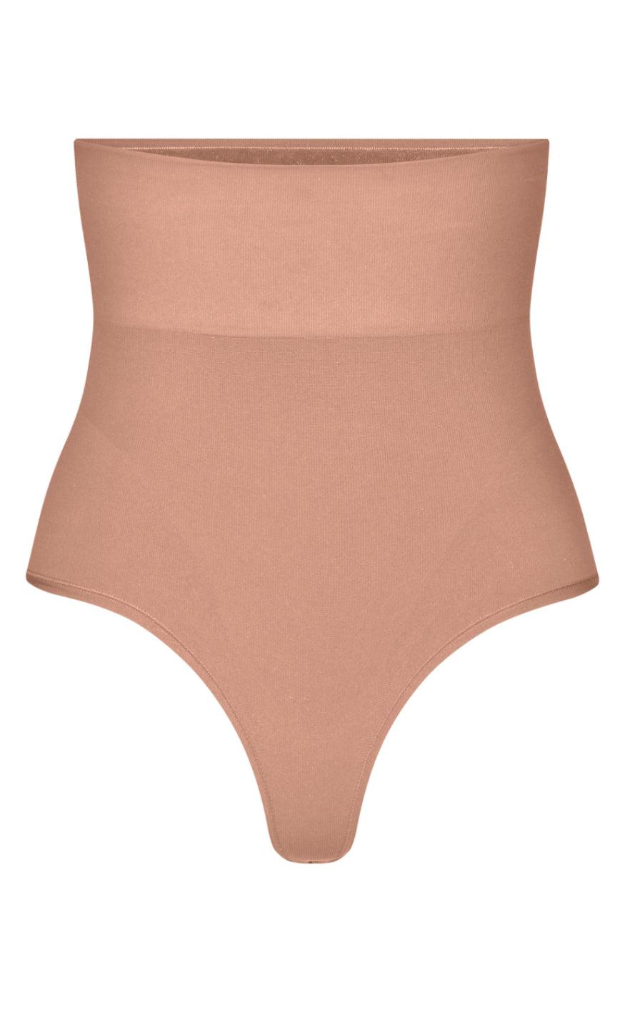 Trusse   High Waist   Tan fra Lykkeland Ateliér