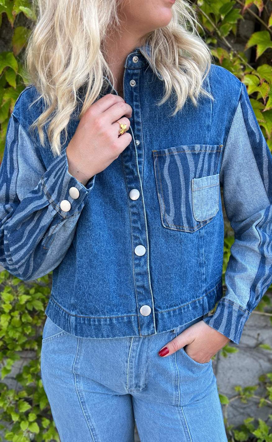 Bluse   Kimbra   Patch Denim fra Noella