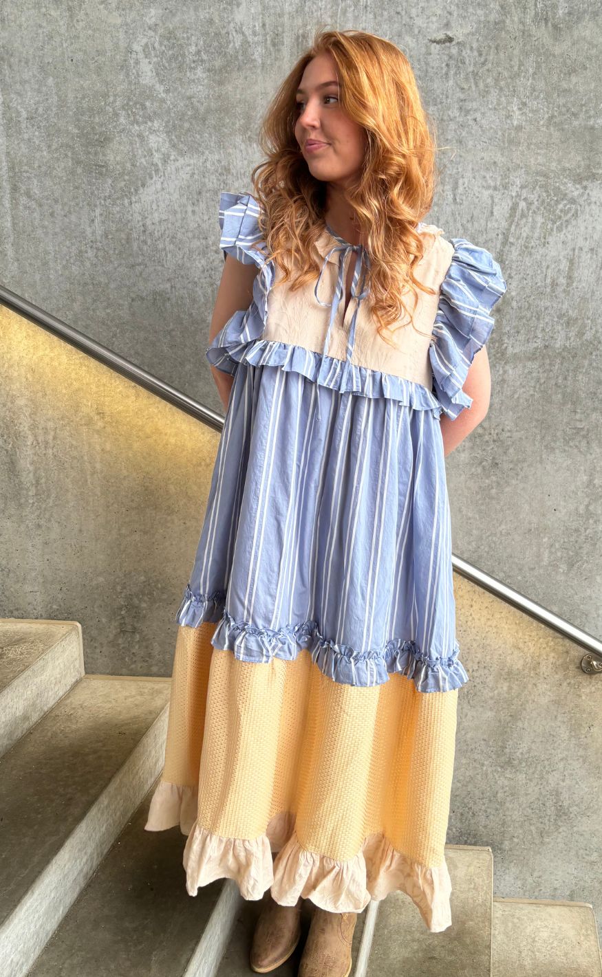 Kjole   Heart Dance   Beige Light Blue fra Stories From The Atelier