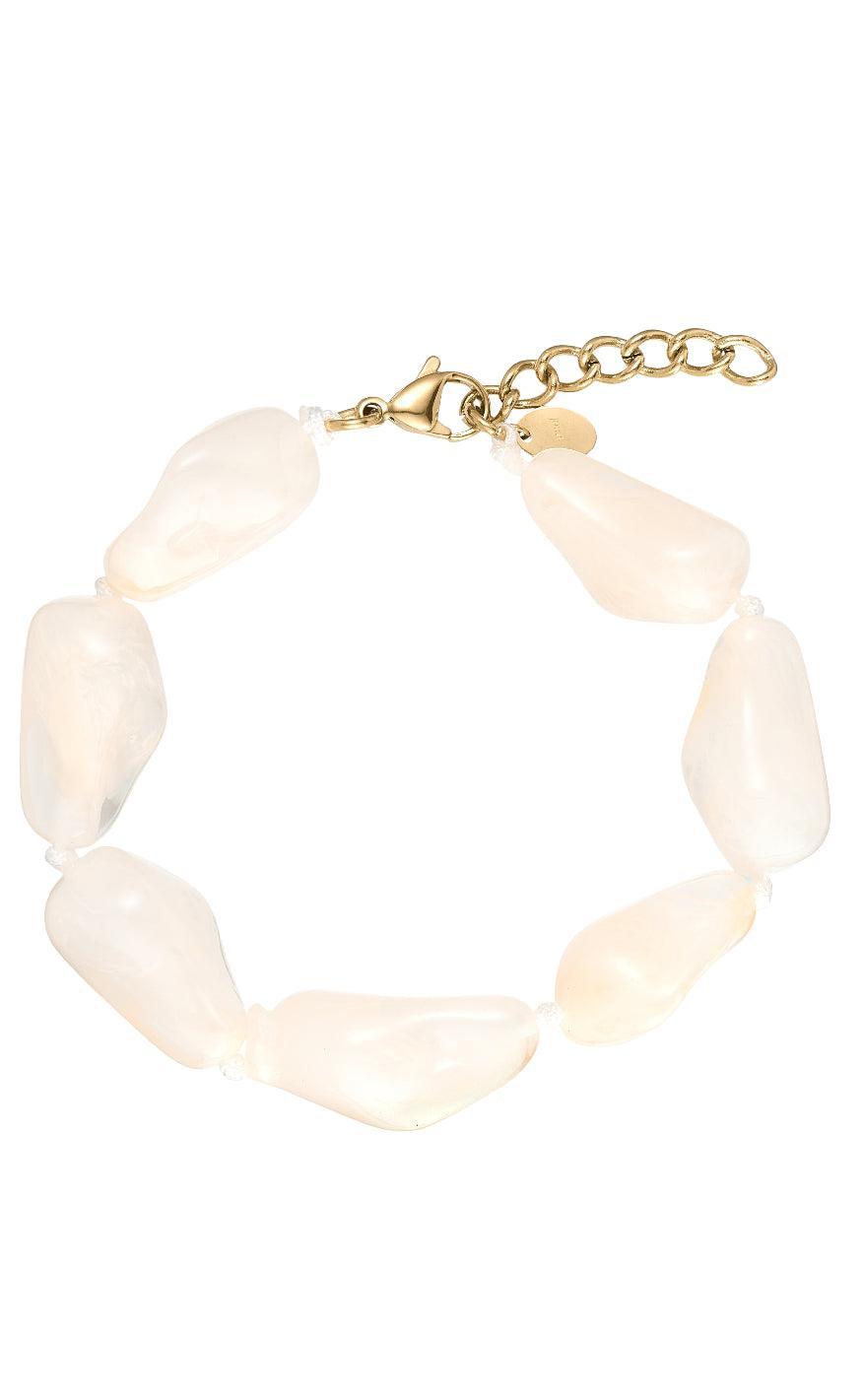 Armbånd   Nanna Pearl   Beige fra Smykkeli Copenhagen